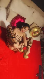 Selma_Reese Naughty me Bilde