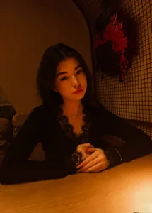 LisaColeePublic图片 2