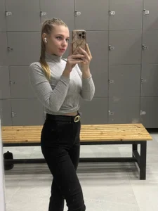 FreiaFlowerのafter gym in jeansの 5枚の写真