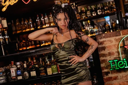 💚Buy me a drink if you're feeling lucky🍀 de DaniCollinn_  6 Imagens