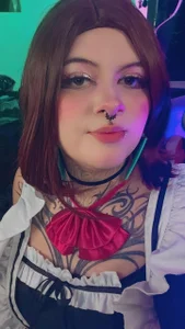 Momo Ayase! 🖤 de Mariana_velezz  4 Imagens