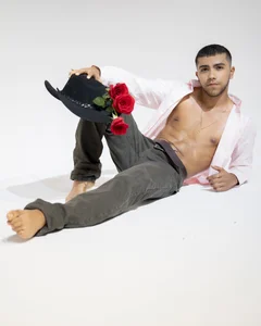 Colstorw_ kullanıcısının San Valentin Day ❤️ albümü -  3 fotoğraf