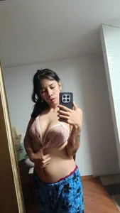 Lila_Sg: Public ( 2 фото)
