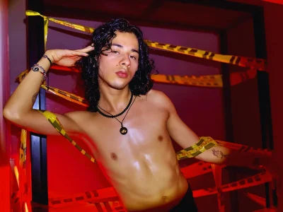 Benjamin_fiorea little bit of me 🔥 Bild 6