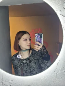 YaelHoughtling Public Pic 4