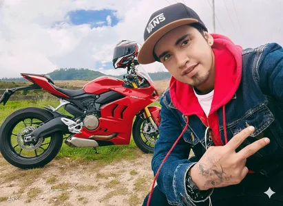 LATINLOVERS_1 CHRIS❤️ Immagine  6