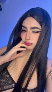 kuritto_ Black hair 👀 Pic 8