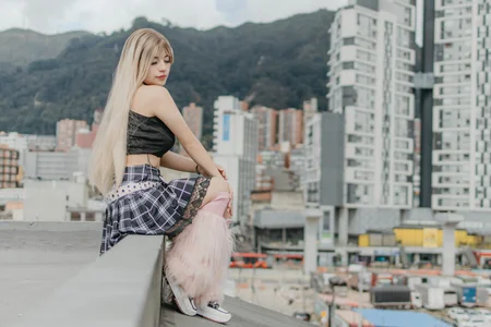 Melody-chers In the heights, my most rebellious side shines. 💜✨ Pic 4