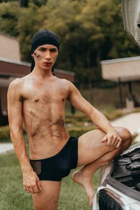 Jotastevensxx Will you come with me to fix the car? Pic 6