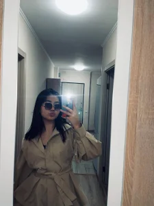 HikkoSinuのStrict but cute🥰の 2枚の写真