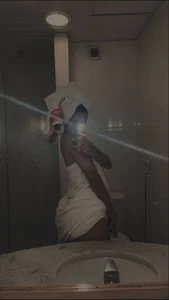 Jessica_Blue Public Pic