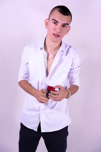 Rowan_Cley 🖤 I switch roles like I change positions... often รูป  4