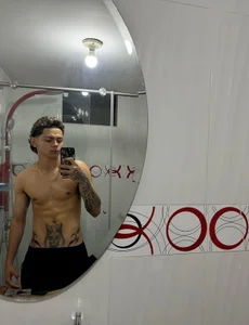 bbguyhards XXX nøgenfoto 1