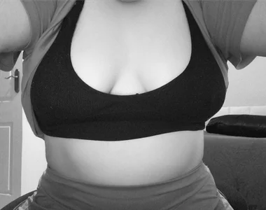 Neytjie Public Billede 5