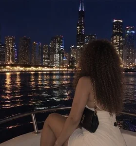Molly_McQueen Chicago 🇺🇸 Pic