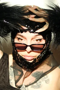 Bonnie_vega “It’s Giving Fashion” 👠  4. fénykép