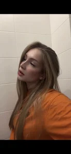 Public od DanOstertag  snímek