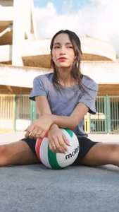 LilyThea Playing Immagine 