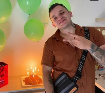 tonny_pride: Public ( 4 фото)