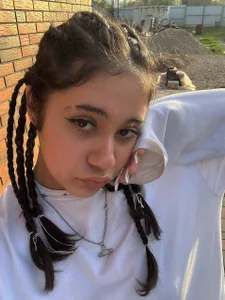 LachelleLeder Public Pic 3