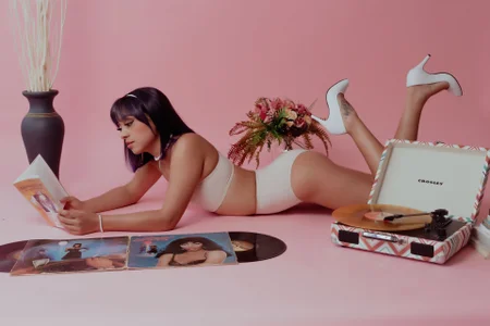 I went back to another time and I felt sexy od emilyruiz1  5 snímek