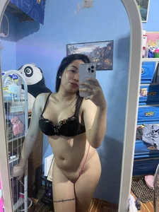 NicoleRoseTS Do u like my body? slika