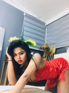 MeatycockSelena Naughty Selena รูป 
