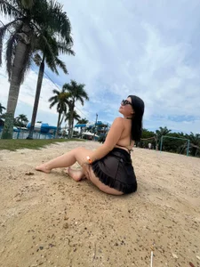 MiaaFarrel I rested, recharged, and filled up on good energy these past few days 😌✨ Today I’m back with more l Immagine  4