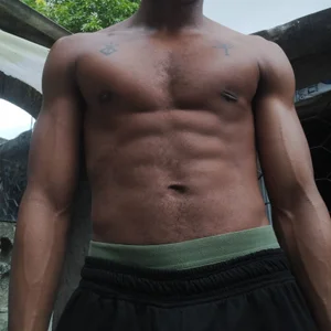 whoislone Public Immagine 