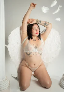 Your little guardian angel 🕸🕊 de Danee_19_  3 Imagens