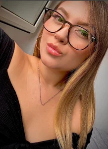 LillithDeluxe Beautiful woman😏 Pic