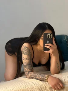 alicia_bond Hello Pic 5