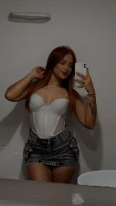 ASHLEY_AND_ASH Public Foto 3