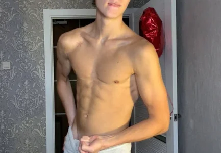 yyyyesssbb Sexy boy with towel صورة واحدة|yyyyesssbb Sexy boy with towel صورتان|yyyyesssbb Sexy boy with towel  صور|yyyyesssbb Sexy boy with towel  صورة