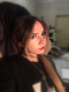 ElviaLopresti Public Pic