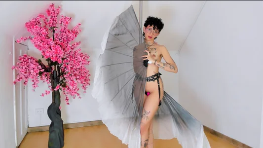 Calioperoux sexy caliope horny for you Billede 4