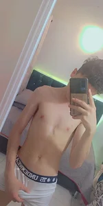 Alex_salvattore Public টি ছবি