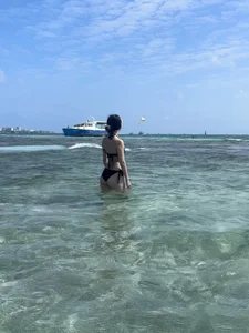 Sakito_Tokio A wonderful place and what a delight the sea 🌊 🏝️ Poză 3