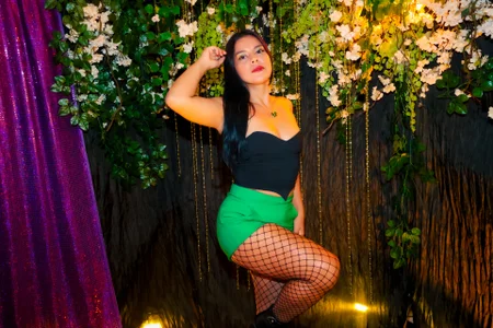 Mia_Bellefort 🍀 Irish Naughty Vibes  8টি ছবি