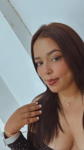 Nisha_jazz 🌼  5টি ছবি