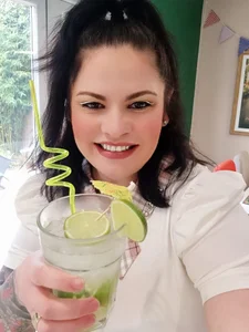 ellareal Public Hình 8