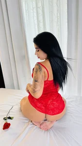 vane_lopez_ "Not everything that provokes... is revealed." 🔥🌹🌹🔥 사진 7