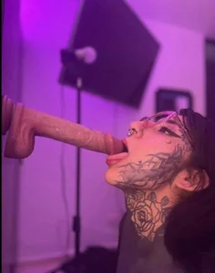 Dacota_Dmone01 Do you want to know if I'm pregnant? Foto