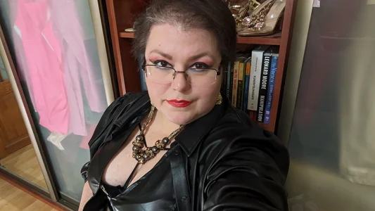 KaryQueen Wanna join me for an authentic conversation? Bilde 5