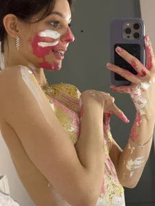 whisper_of_love Gold Naomi Pic 2