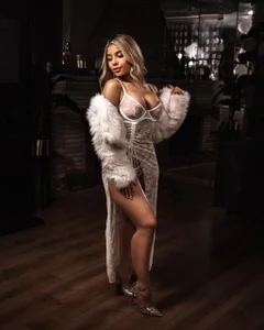 amara_ricci Public Pic