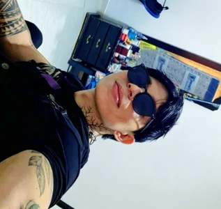 Maxi_Corean Public Pic 4