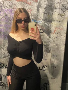 MaeCurson Public Pic 4