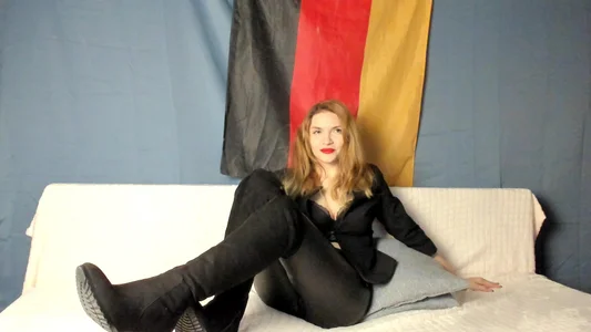 Katherine_Twilight Total black Pic 3