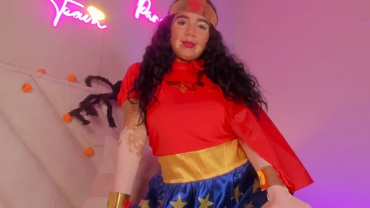 _wendy_xのwonder womanの 3枚の写真